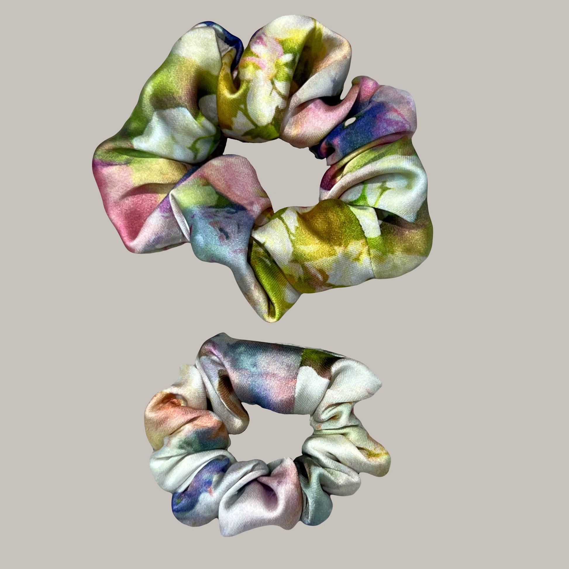 2 pack hair scrunchies for women made of recycled textiles 3