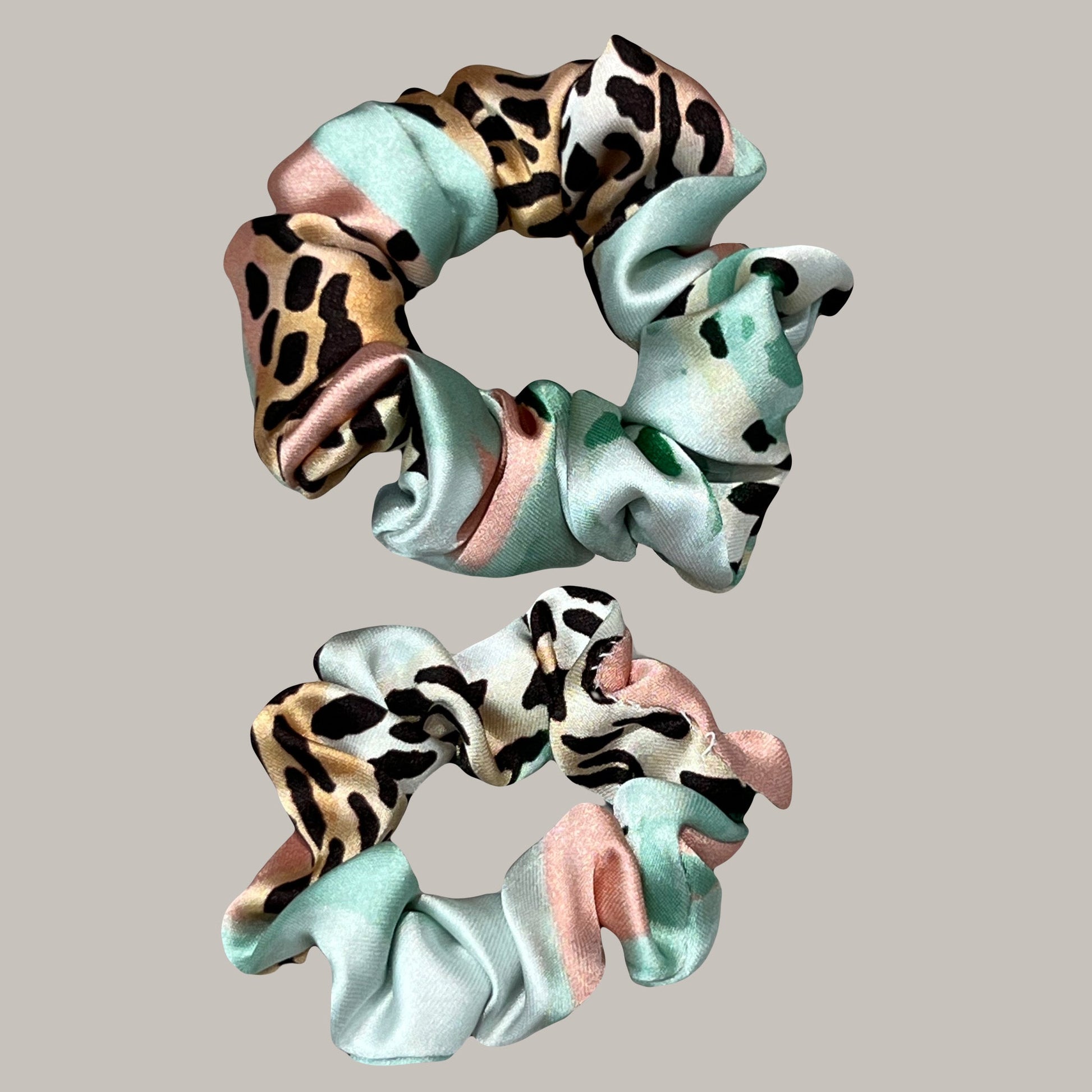 2 pack hair scrunchies for women made of recycled textiles 4